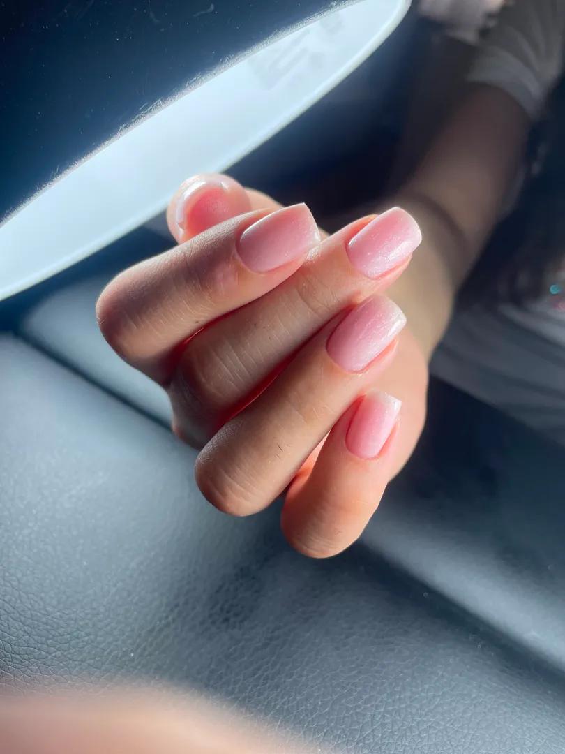 Best biab nail artist in Brussels: Glamer Treatment