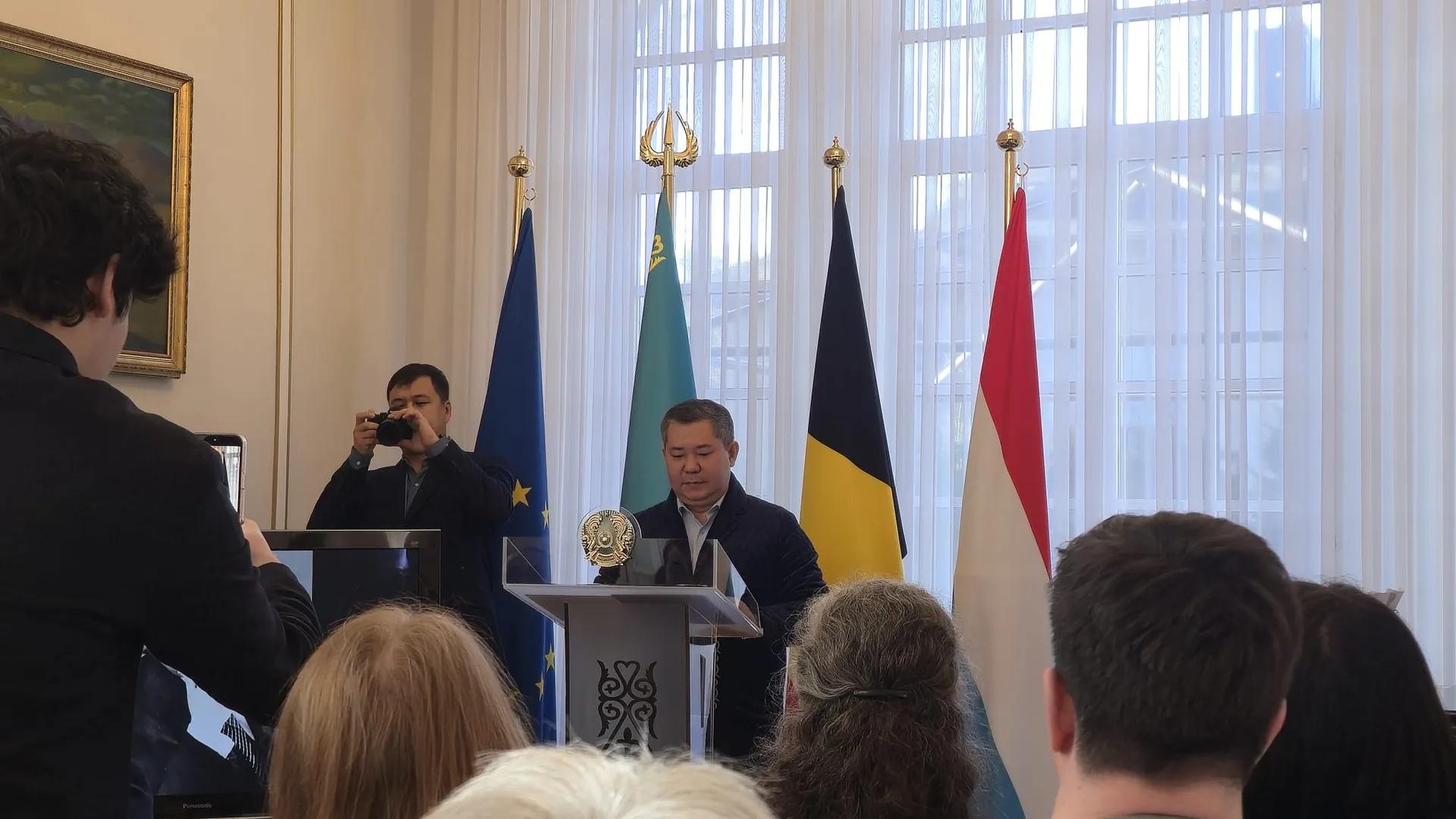 A Poetry Lesson in Brussels: Mukagali Makataïev, a Kazakh Voice Between Culture and Universality
