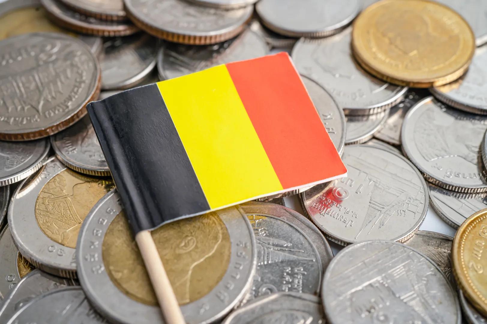 Political Holidays… with a Hefty Price Tag: €15 Million for a Phantom Government